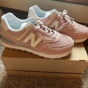 NEW BALANCE Classic 574 Women’s Sneakers